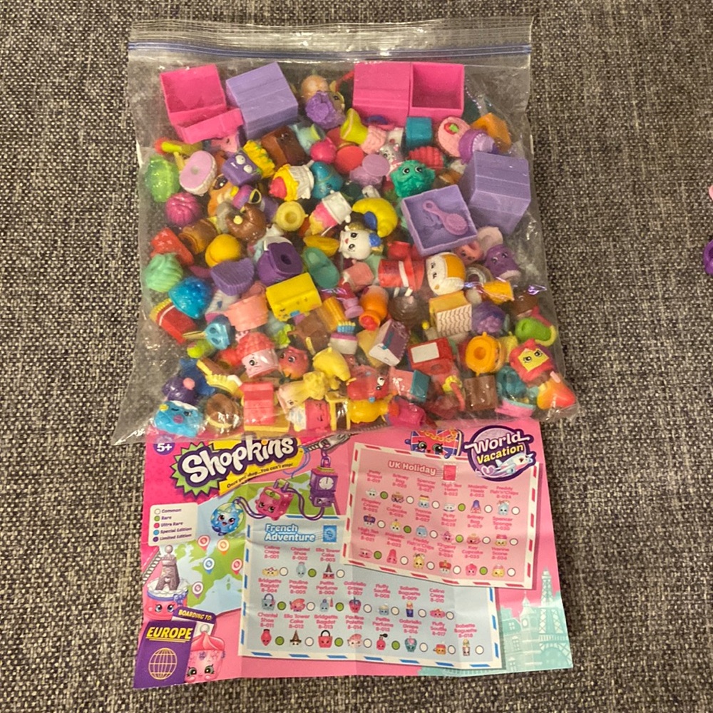Gallon Large Size Bag of Shopkins Toys